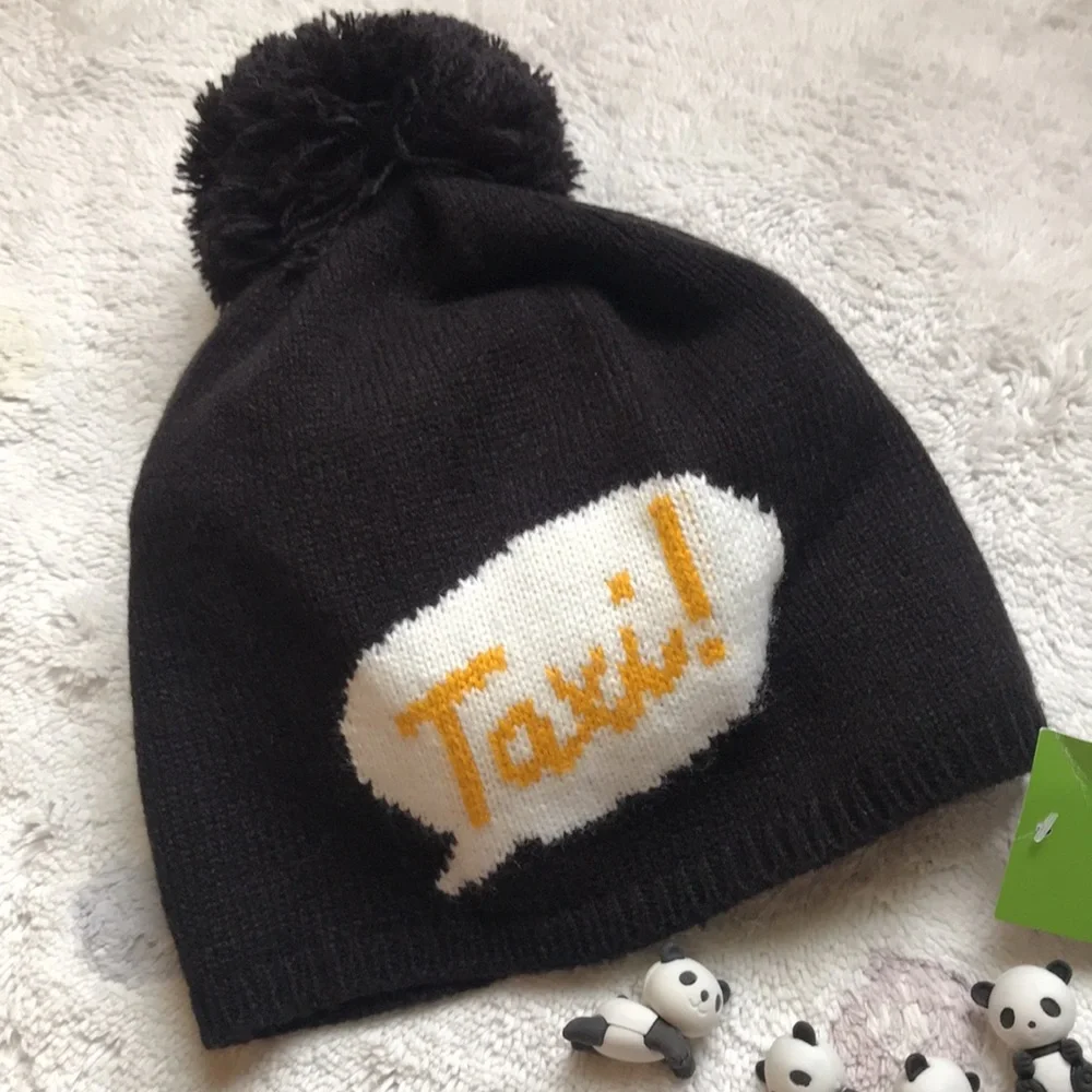 🚖Kate Spade Taxi! Speech Bubble 🚖 Beanie NWT black + black pompom